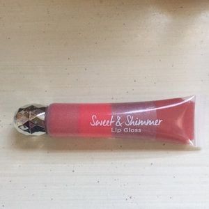 Sweet & shimmer lip gloss never used